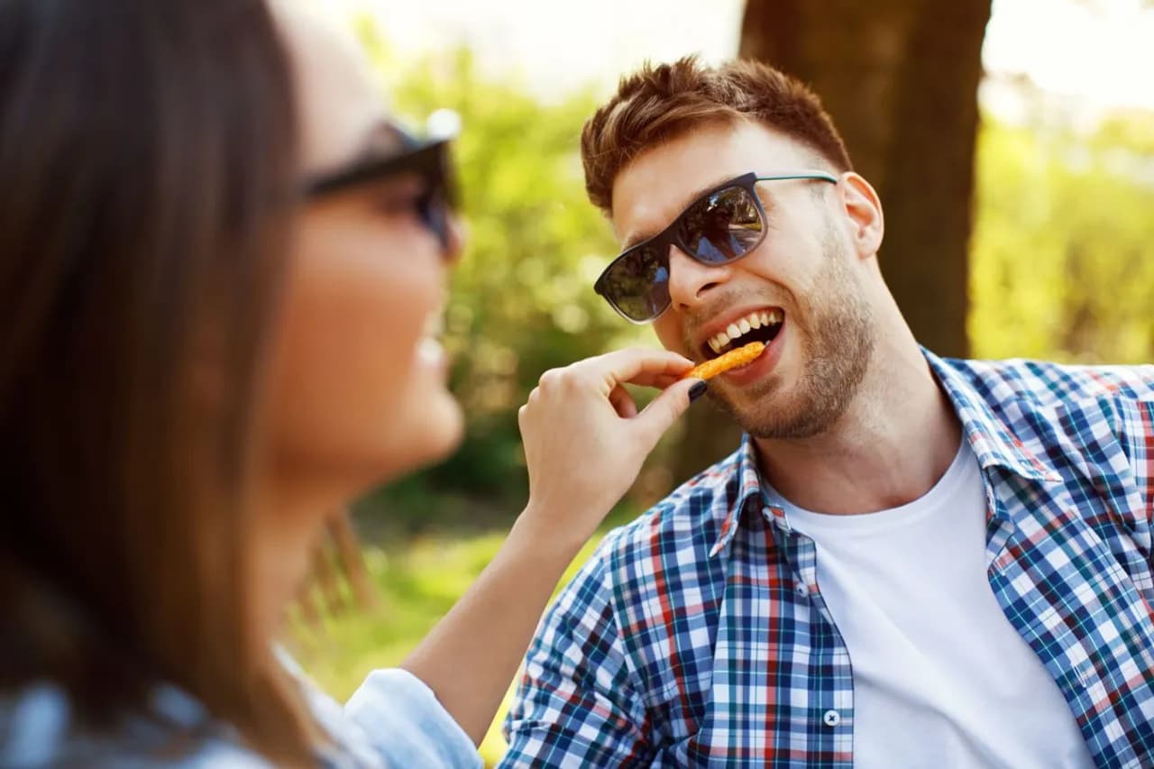 Ile kalorii ma porcja frytek? Sprawdź, co naprawdę jesz!